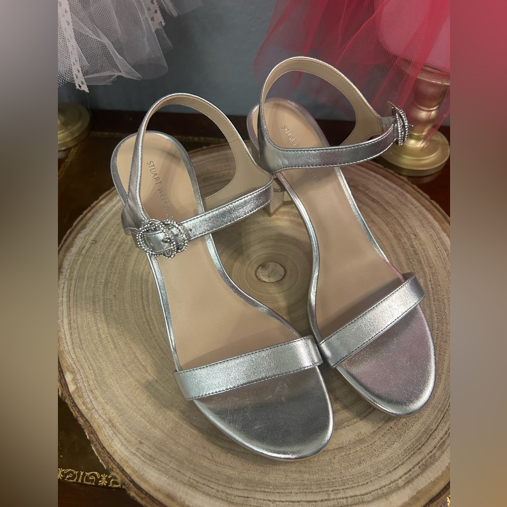 Stuart Weitzman Silver Women's 3 in Heal size 8